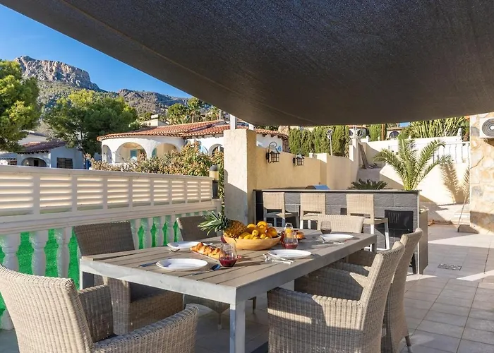 Villa 200m From The Beach, Jacuzzi, Swimming Pool, Bbq