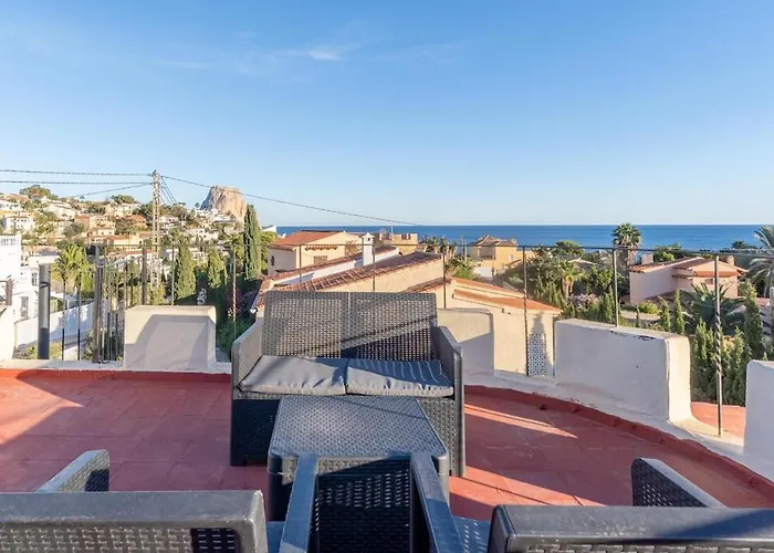 فيلة 200m From The Beach, Jacuzzi, Swimming Pool, Bbq